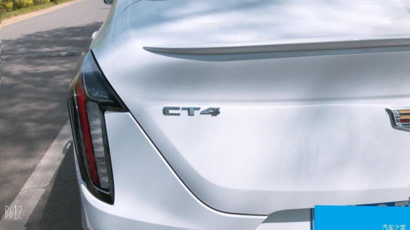 Cadillac CT4 