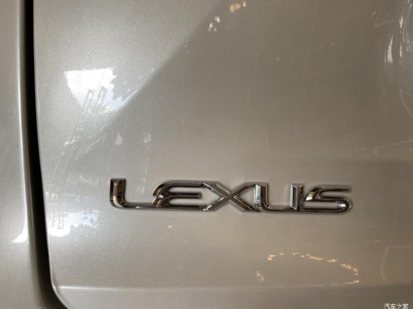 Lexus NX200 (Z10)