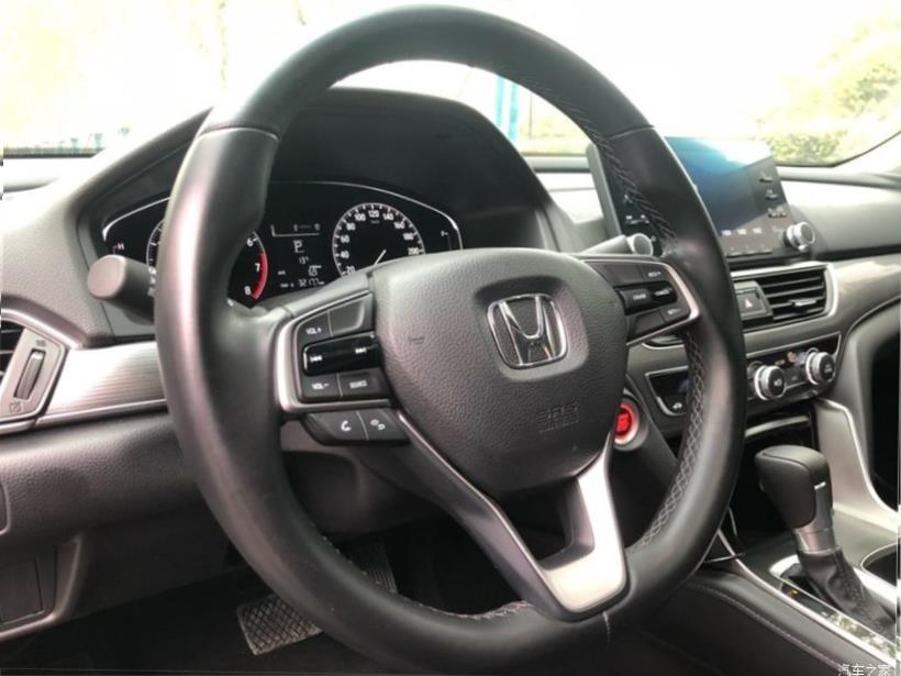 Honda Accord (CR)
