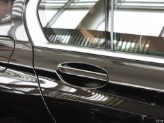Фейслифтинг 750Li xDrive V8 2019 года в роскошном пакете 2019 facelift 750Li xDrive V8 luxury package Фото 30 из 89