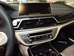 Фейслифтинг 750Li xDrive V8 2019 года в роскошном пакете 2019 facelift 750Li xDrive V8 luxury package Фото 8 из 42