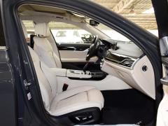 Фейслифтинг 750Li xDrive V8 2019 года в роскошном пакете 2019 facelift 750Li xDrive V8 luxury package Фото 40 из 42