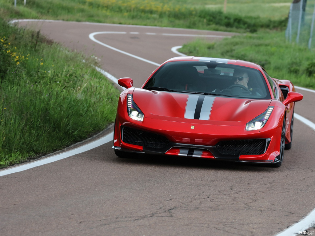 Ferrari 458 Italia Рё 488 pista