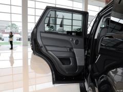 2021 3.0 L6 Сияющий черный выпуск 2021 3.0 L6 Shining Black Edition Фото 57 из 81