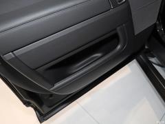 2021 3.0 L6 Сияющий черный выпуск 2021 3.0 L6 Shining Black Edition Фото 48 из 81
