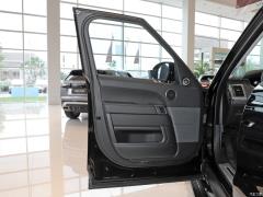 2021 3.0 L6 Сияющий черный выпуск 2021 3.0 L6 Shining Black Edition Фото 44 из 81