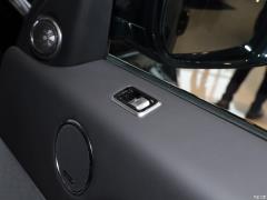 2021 3.0 L6 Сияющий черный выпуск 2021 3.0 L6 Shining Black Edition Фото 71 из 81