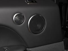 2021 3.0 L6 Сияющий черный выпуск 2021 3.0 L6 Shining Black Edition Фото 61 из 81