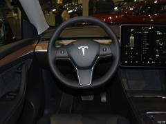 Фото Tesla Model Y 